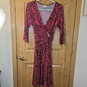 Leota Pink and Black Patterned Long Sleeve Dress